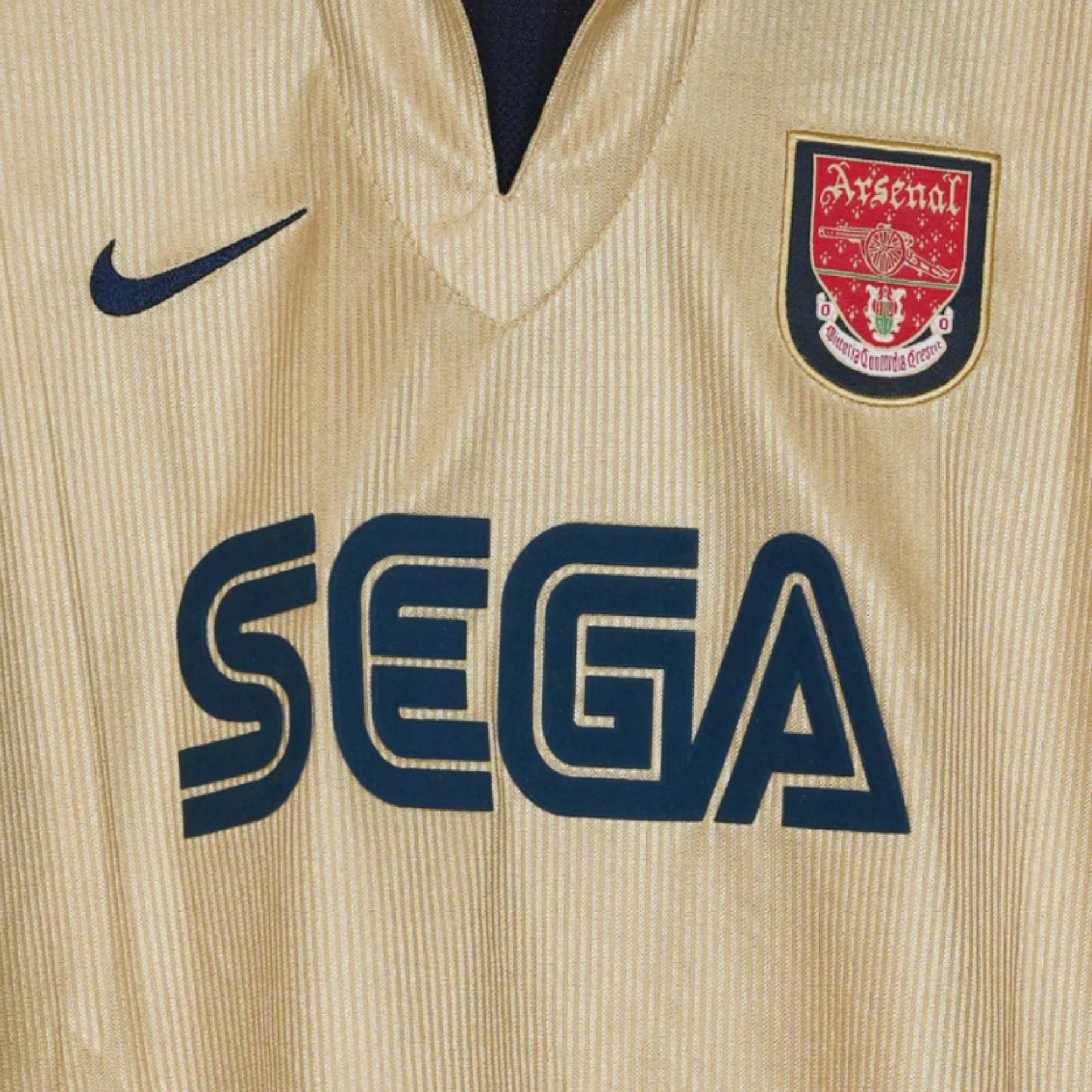 Arsenal 2001-02 Away Retro Jersey