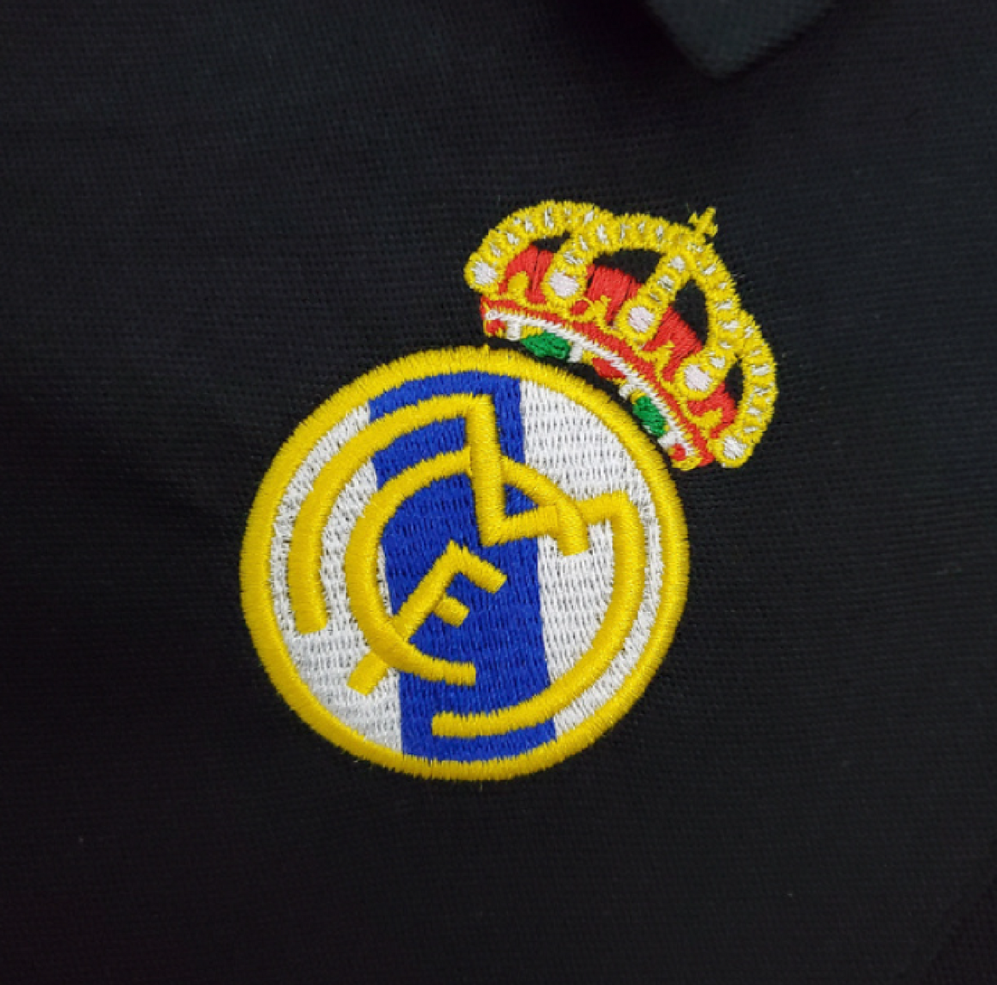 Real Madrid 2000-03 Away Retro Jersey - Zidane #5