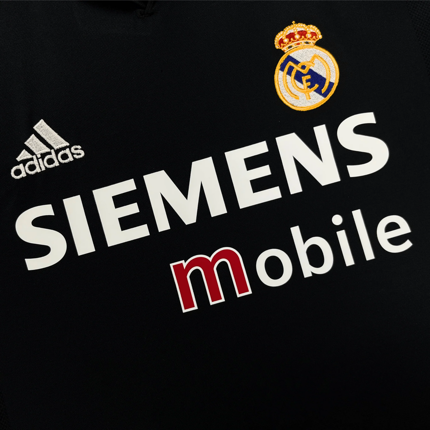 Real Madrid 2000-03 Away Retro Jersey - Ronaldo #11