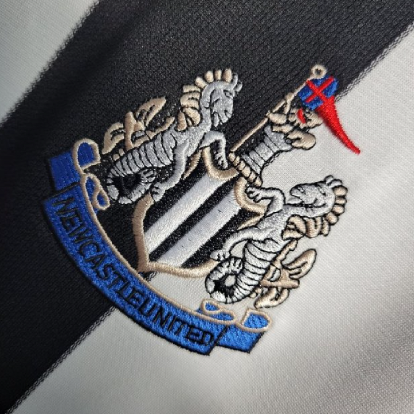 Newcastle United 1995-97 Home Retro Jersey