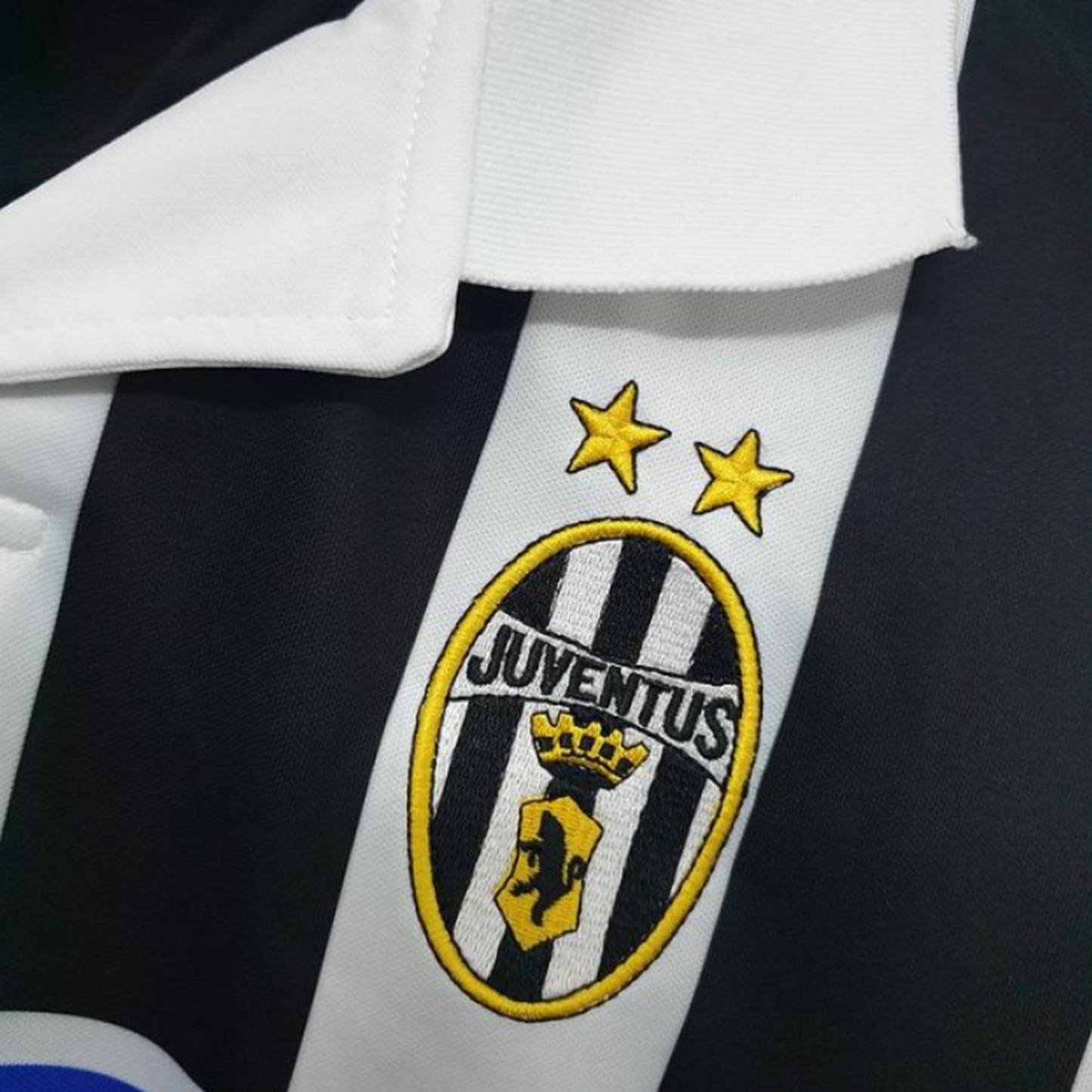 Juventus 1999-2000 Home Retro Jersey