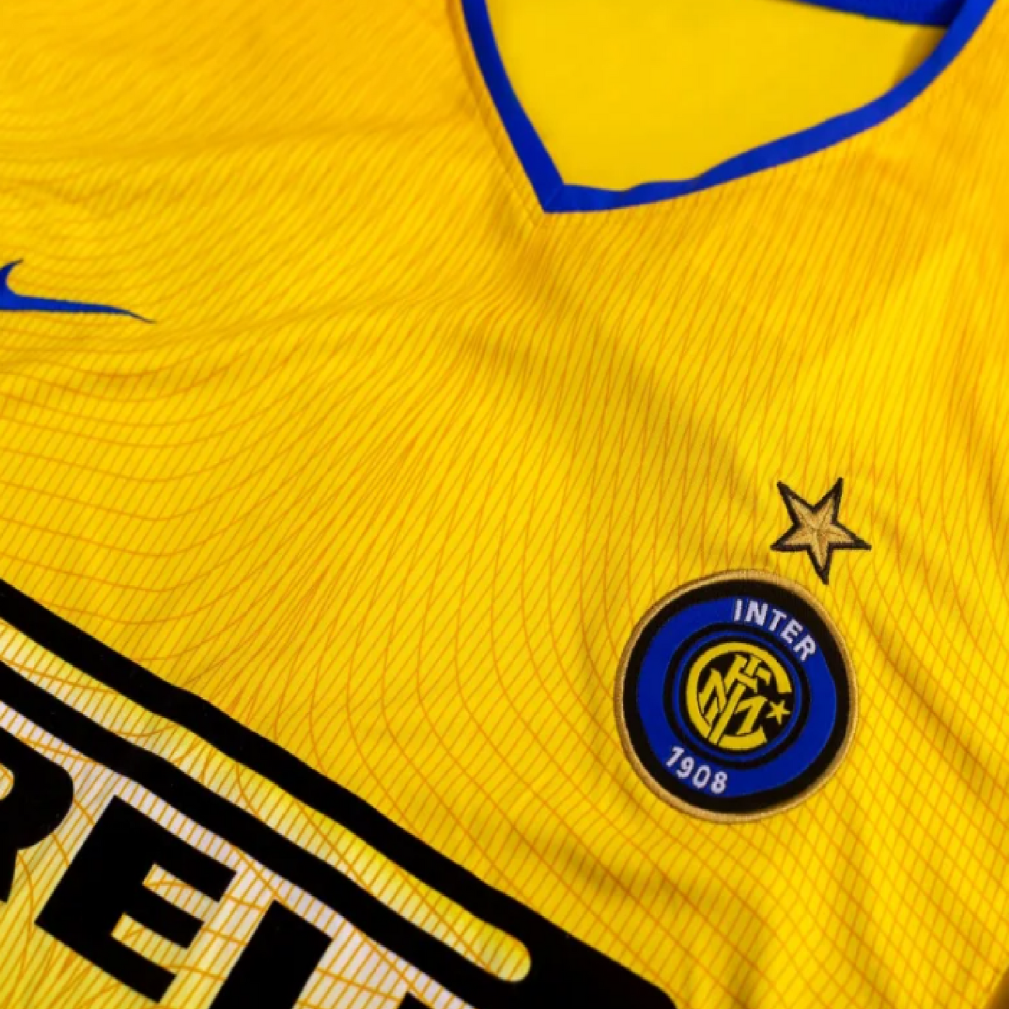 Inter Milan 2002-03 Third Retro Jersey