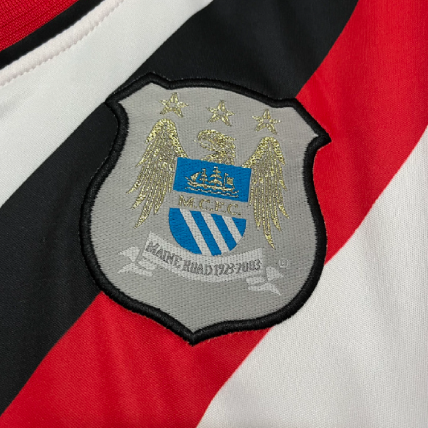 Manchester City 2002-2003 Away Retro Jersey