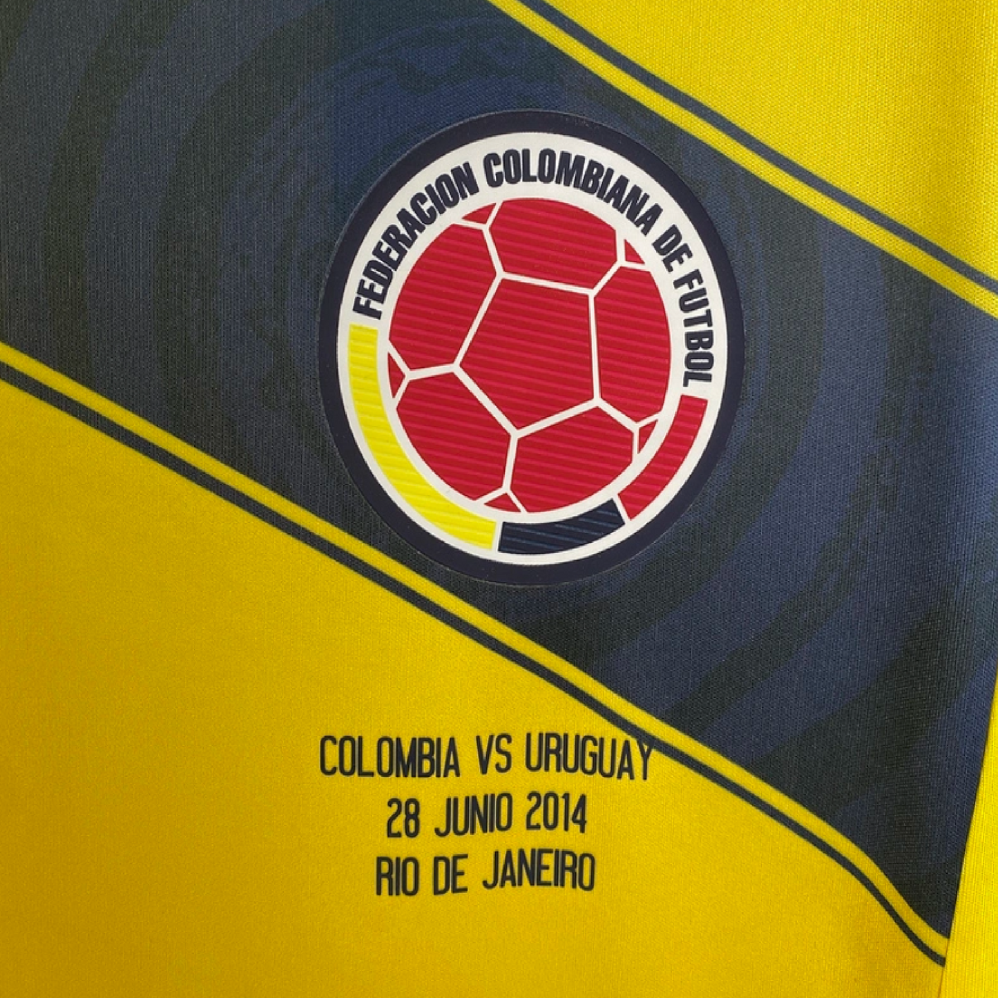 Colombia 2014 Home Retro Jersey - James #10