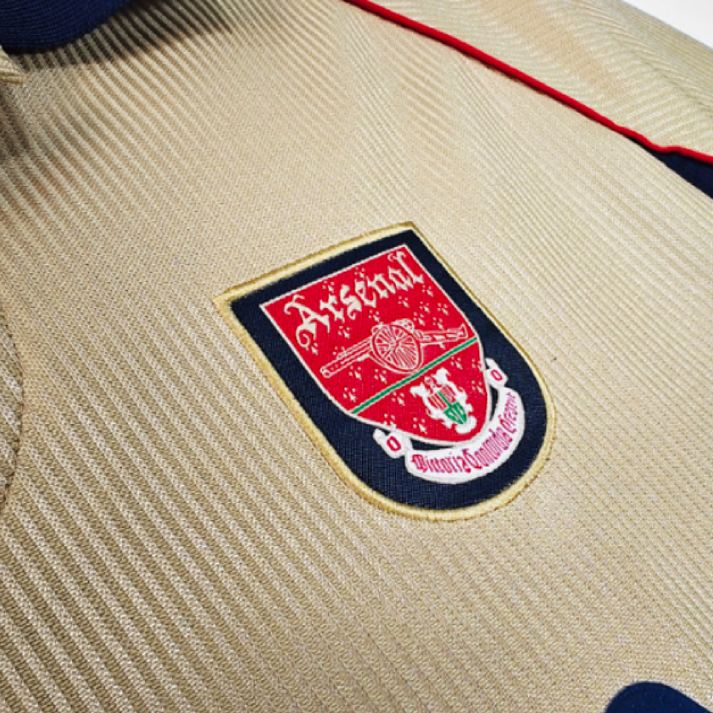 Arsenal 2001-02 Away Retro Jersey - Wiltord #11