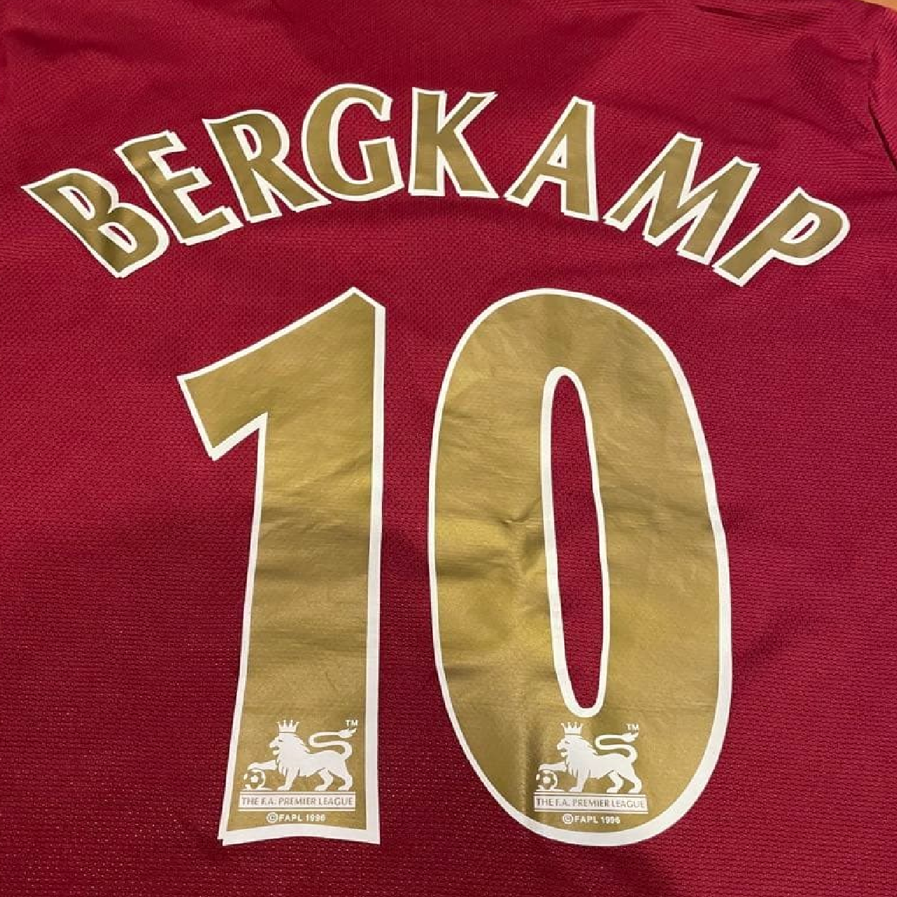 Arsenal 2005-06 Home Retro Jersey - Bergkamp #10