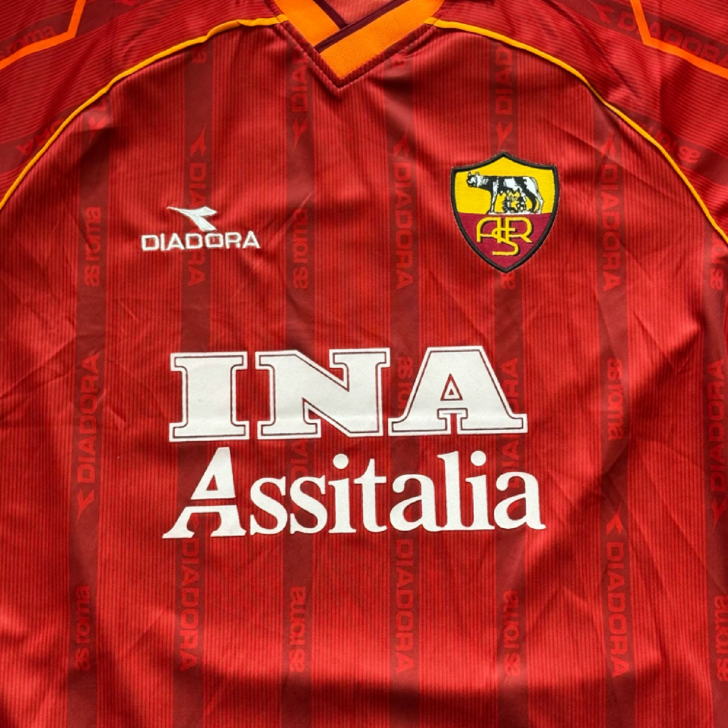 AS Roma 1999-2000 Home Retro Jersey - Totti #10