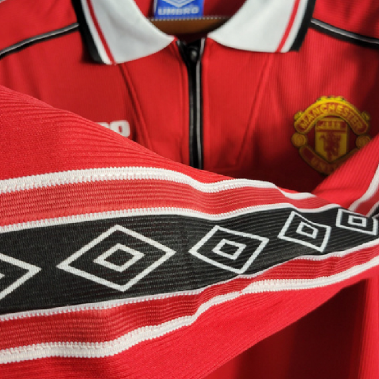 Manchester United 1998-99 Home Retro Jersey - Beckham #7