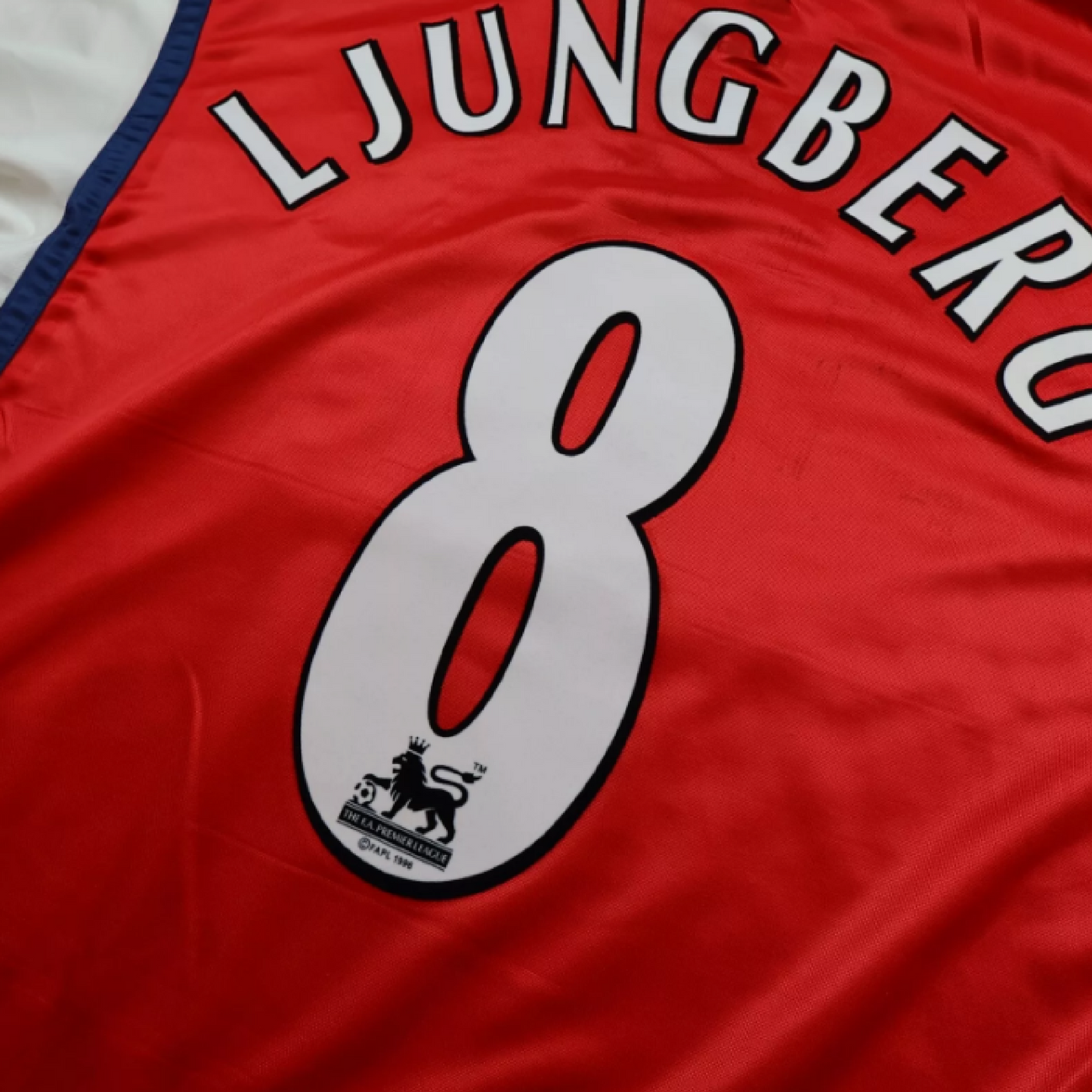 Arsenal 1998-99 Home Retro Jersey - Ljungberg #8