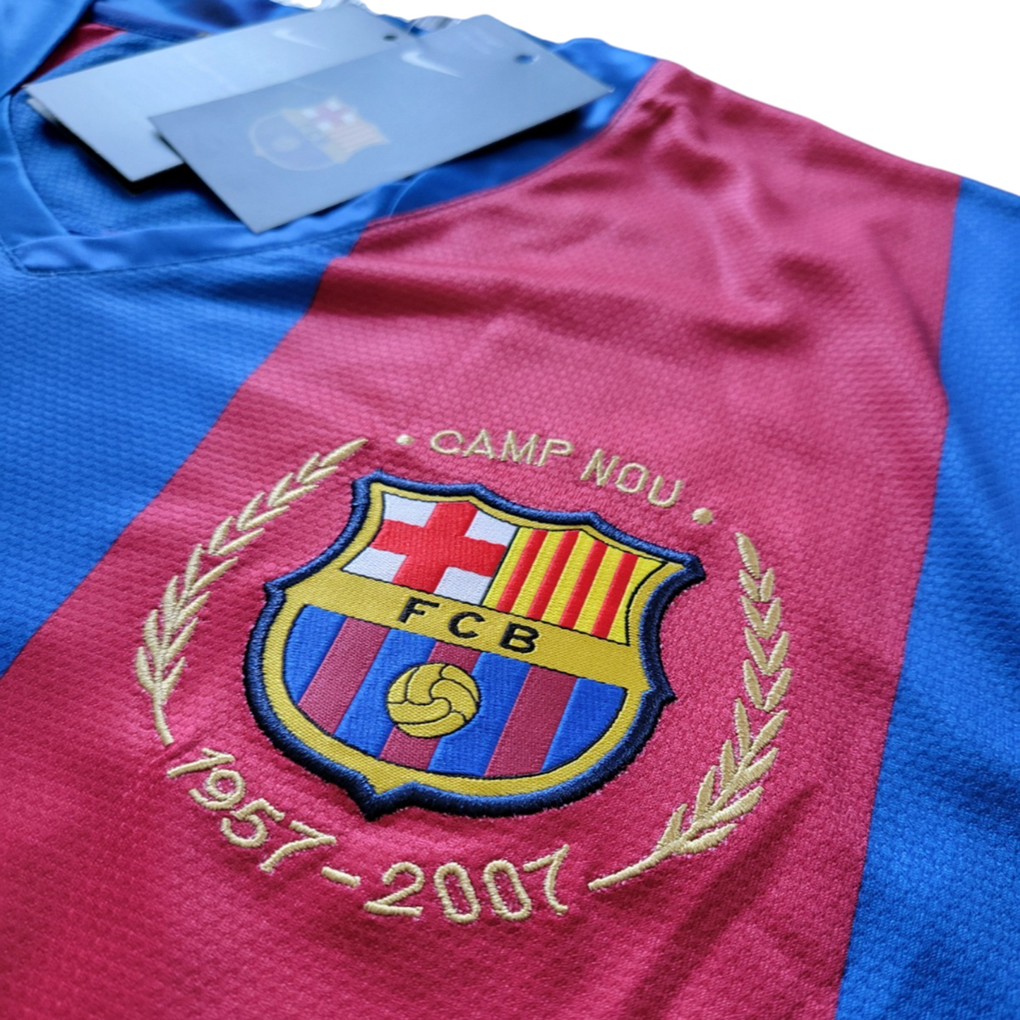 FC Barcelona 2007-08 Home Retro Jersey - Ronaldinho #10