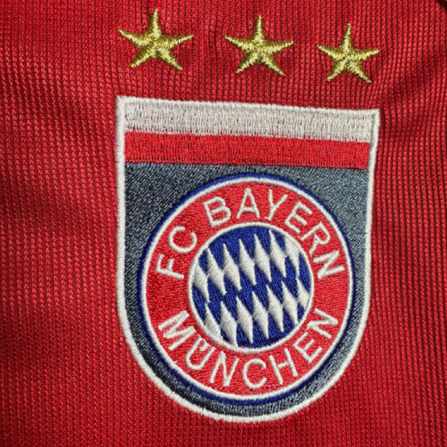 Bayern München 2005-06 Home Retro Jersey - Karimi #8