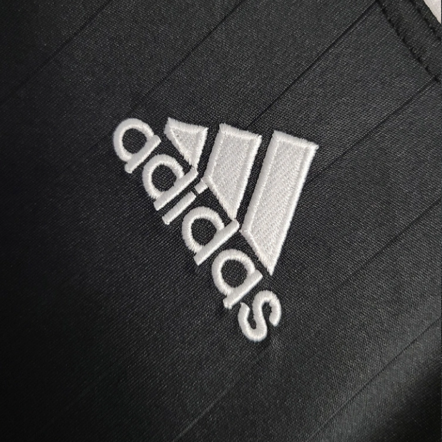 Real Madrid 2006-07 Away Retro Jersey - Sergio Ramos #4