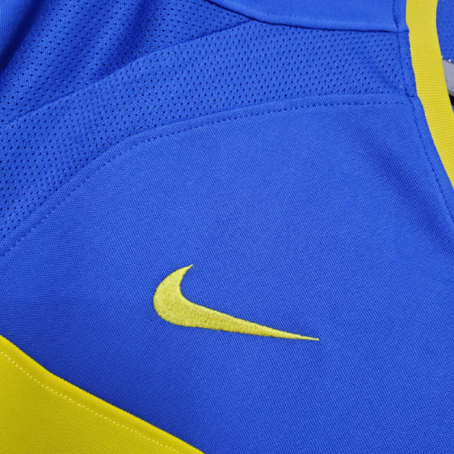 Boca Juniors 2003-04 Home Retro Jersey - Tevez #11