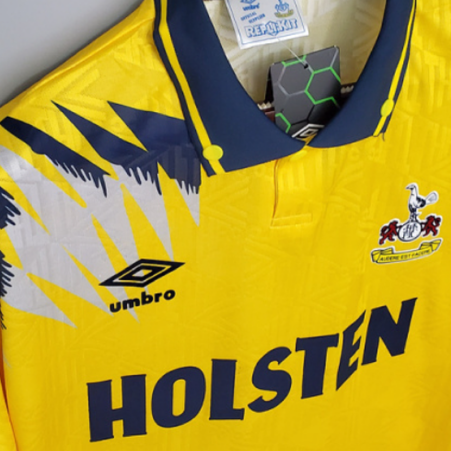 Tottenham Hotspur 1991-93 Away Retro Jersey - Sheringham #10
