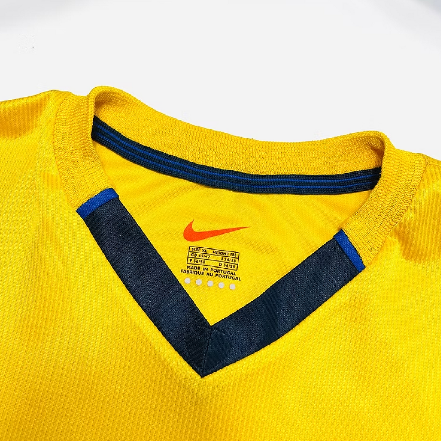 Arsenal 1999-2001 Away Retro Jersey